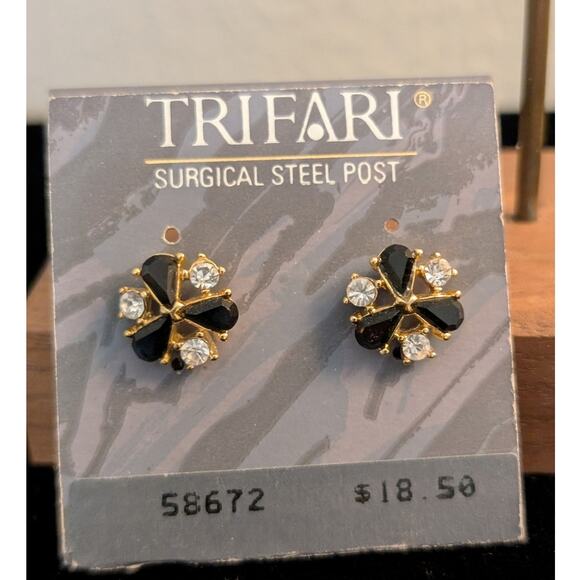 Lot of Two Vintage Black /Gold Post Pierced Earrings NWT - Picture 4 of 4